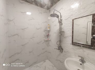 Uzunmüddətli kirayə mənzillər: Nəsimi metrosunun, çıxışında 5 mərtəbəli binanın 4-cü mərtəbəsində — 8