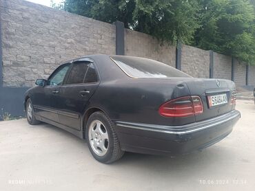 мерседес бенц 140: Mercedes-Benz E 270: 2001 г., 2.7 л, Автомат, Дизель, Седан