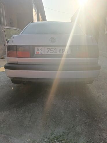 Volkswagen: Volkswagen Vento: 1994 г., 1.8 л, Механика, Бензин, Седан — 24