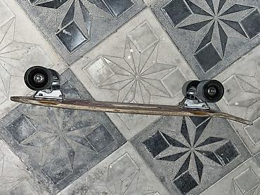 2 tekerli scooter: Taxta gövdəli retro üslubda longboard/skateboard. Xüsusiyyətlər: - — 5
