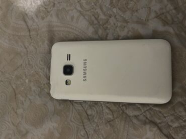 galaxy fold: Samsung Galaxy J1 Mini, Б/у, 8 GB, цвет - Белый, 2 SIM