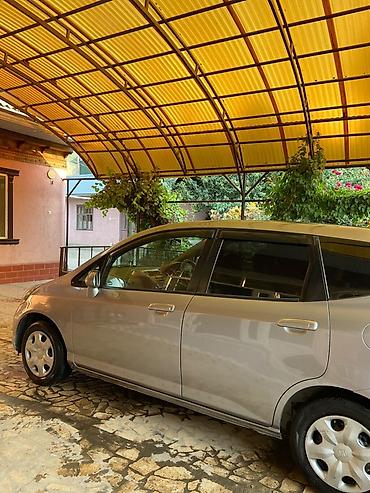 210 mers: Honda Fit: 2003 г., 1.3 л, Вариатор, Бензин, Хэтчбэк — 3