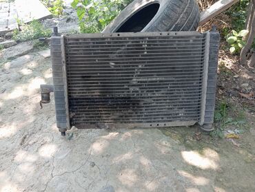 домкрат для машины: Auto radiator