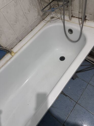 ванное зеркало: Ванна Овальная, Керамика, Б/у