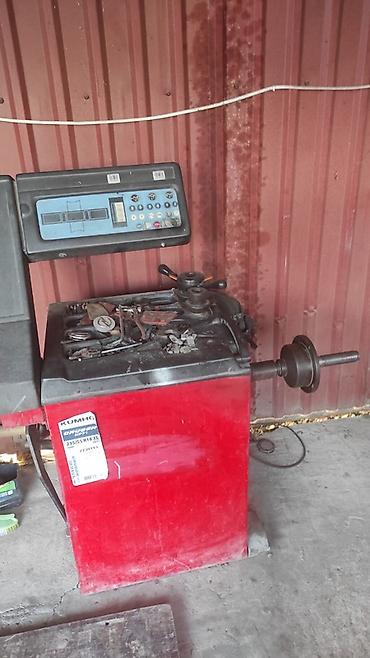 disk duzelden: Təkər balanslaşdırma aparatı - Elektron idarəetmə paneli və rəqəmsal — 1