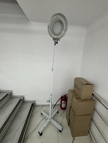 LED lupalı işıq – təkərli stendli Əsasən lazer edənlər isdifade edir