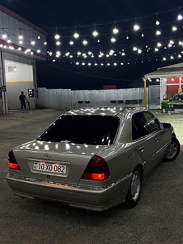w203 mercedes: Mercedes-Benz C-Class: 1.8 l | 1994 il Sedan — 8