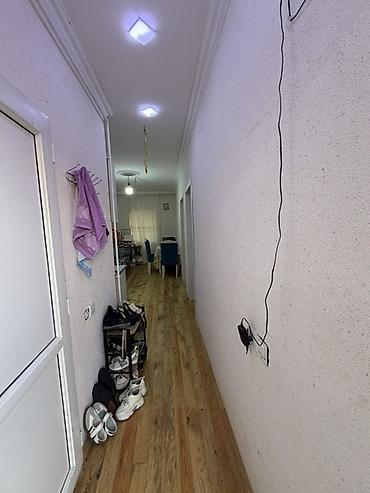 sabran ev satilir: 3 otaqlı, 65 kv. m, Orta təmir — 7