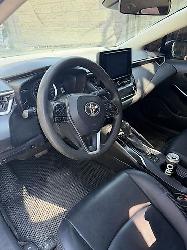 Toyota: Toyota Corolla: 2019 г., 1.8 л, Автомат, Гибрид, Седан — 4