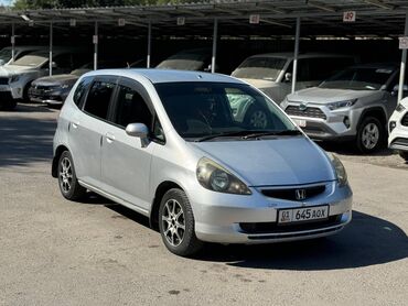 левый: Honda Fit: 2002 г., 1.3 л, Автомат, Бензин, Хэтчбэк