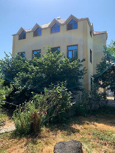 Həyət evləri və villaların satışı: 12 otaq, 250 kv. m, Orta təmir — 1