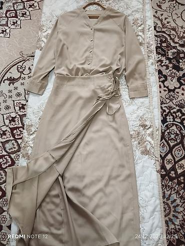 Вечерние платья: Пальто,размер 48,50. Прямое пальто,рукава можно убрать будет три — 2