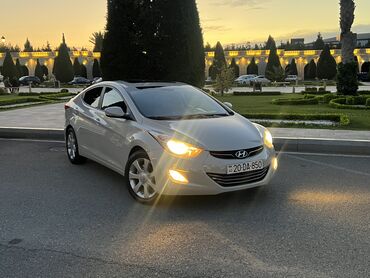 автомобиль базар: Hyundai Elantra: 1.8 л | 2011 г. Седан