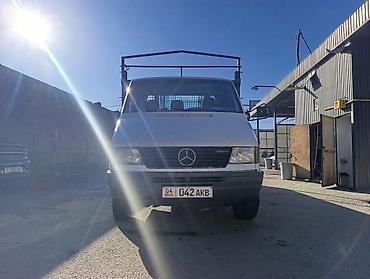 sprinter 413: Грузовой бортовой автомобиль Mercedes-Benz Sprinter (первого — 4