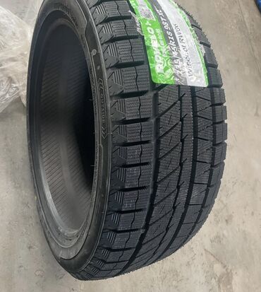 куплю зимние шины: Шиналар 245 / 50 / R 20, Кыш, Жеңил унаалар, Yokohama