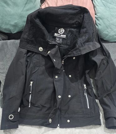 Ski jakne: S (EU 36), Poliester, bоја - Crna — 1