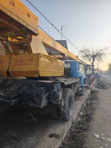 Другой транспорт: Срочно авто кран сатылат 450000 блок жарылган калганы жакшы at lalafo.kg — 9 Другой транспорт: Срочно авто кран сатылат 450000 блок жарылган калганы жакшы — 9