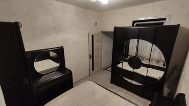 белая мебель в стиле прованс: Двуспальная кровать, Шкаф, Трюмо, 2 тумбы, Б/у