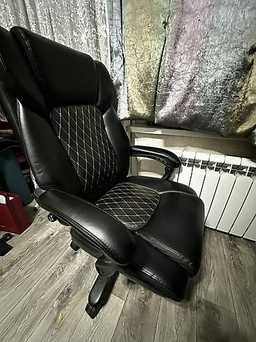 Продаю капитанское офисное кресло с атаманкой! Эргономичное мягкое