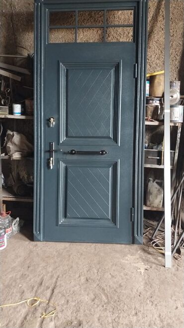 Pilləkən məhəccərləri: Demir qaplar her nov darvazalar rasotkalar pililalar navesler bistka — 16