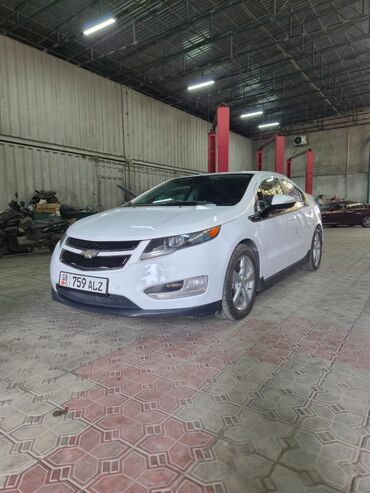 электромобиль neta: Chevrolet Volt: 2013 г., 1.4 л, Вариатор, Гибрид, Седан