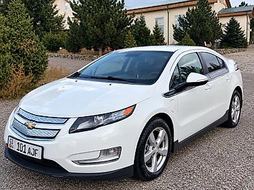 Chevrolet Volt: 2013 г., Гибрид, Лифтбек