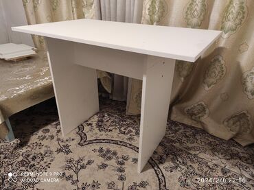 стол от 3 метра: Кухонный Стол, цвет - Белый, Новый