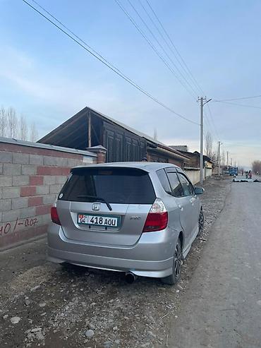 Honda: Honda Fit: 2002 г., 1.3 л, Автомат, Бензин, Хэтчбэк — 4