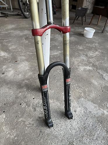 воздушный вилка: Вилка для горного велосипеда RockShox BOXXER (двухкоронная) - Тип — 3