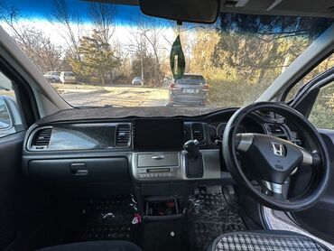 Honda: Honda Stepwgn: 2004 г., Минивэн — 4