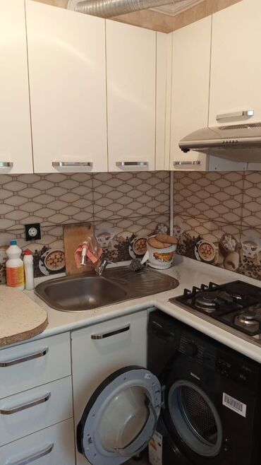 Otaqların uzunmüddətli kirayəsi: Sumqayıt şehər 8 cı mikr, SDU ə yaxın, Kirayə: Mebel ilə tam təchiz — 6