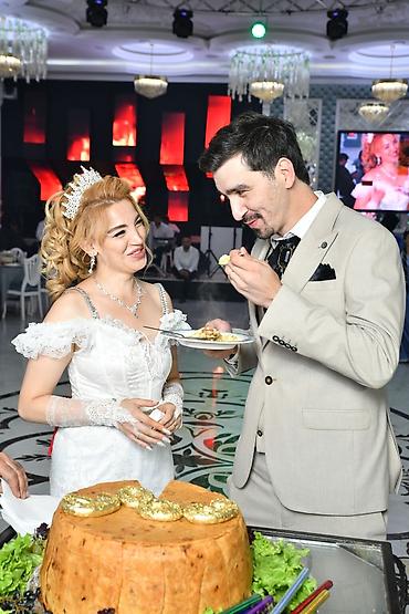 Свадебные аксессуары: Çox ucuz qiymətə gəlin bəy kastyumu satılır şəkildə olanlardı ayrıcada — 2