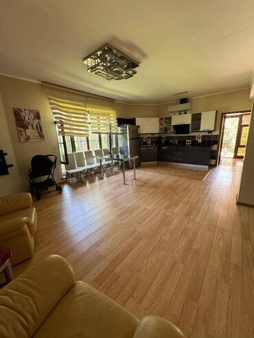 Долгосрочная аренда домов: 280 м², 7 комнат — 8