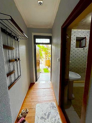 Həyət evləri və villaların satışı: M.Ə. Rəsulzadə qəs. 6 otaqlı, 170 kv. m, Kredit yoxdur, Orta təmir — 18