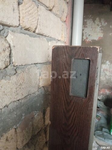 Dinamiklər və kolonkalar: İşlənmiş Kolonka, Növ - Akustik, rəng - Qəhvəyi — 10