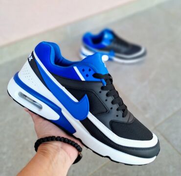 cena po: Nike AIR MAX 🩵
Brojevi od 41 do 46
Cena 3299 din