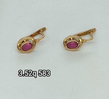 Zərgərlik dəstləri: Dəstə daxildir: Sırğa, Sarı qızıl, 585 Əyar -da lalafo.az — 54 Zərgərlik dəstləri: Dəstə daxildir: Sırğa, Sarı qızıl, 585 Əyar — 54