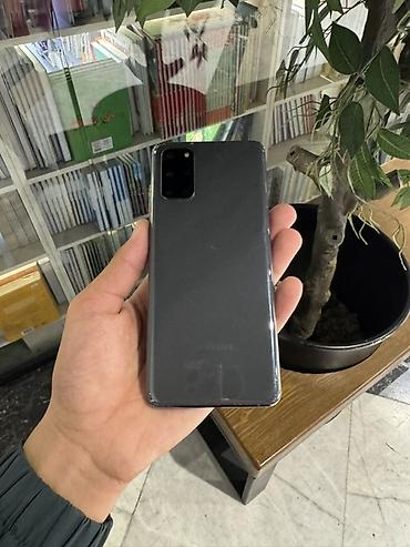 samsung 128: Смартфон Samsung Galaxy S20+ в сером цвете. Безрамочный AMOLED-экран — 4