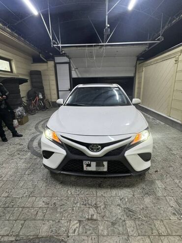 Toyota: Toyota Camry: 2018 г., 2.5 л, Автомат, Бензин, Седан