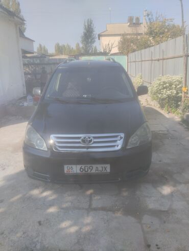 такта рав 4: Toyota Avensis Verso: 2003 г., 2 л, Механика, Дизель, Минивэн