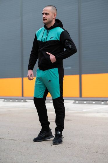 Trenerke: Cena 4400 din
Veličina S, M, L, XL, 2XL
ACG KVALITETAN PAMUK ELASTIN — 21