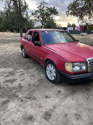света музука: Mercedes-Benz W124: 1987 г., 2 л, Бензин, Седан — 1