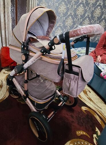 benebaby коляски: Коляска, цвет - Бежевый, Новый