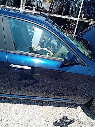 exit loznica: PREDNJA DESNA VRATA TEGET PLAVA | Alfa 159 1.9 150 konja razni — 1