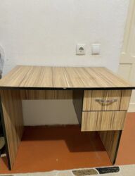 столы офисные большие: Письменный стол, Б/у