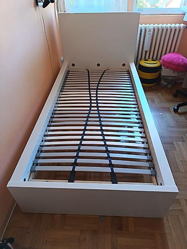 IKEA MALM Krevet — 50 € Prodaje se polovan IKEA MALM krevet u beloj