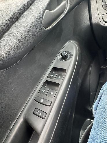 Chevrolet: Chevrolet Spark: 2019 г., 1 л, Автомат, Хэтчбэк — 9