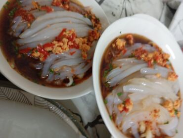 соевый соус цена: Домашнее блюдо азиатской кухни: крахмальные холодные лапша-лески в