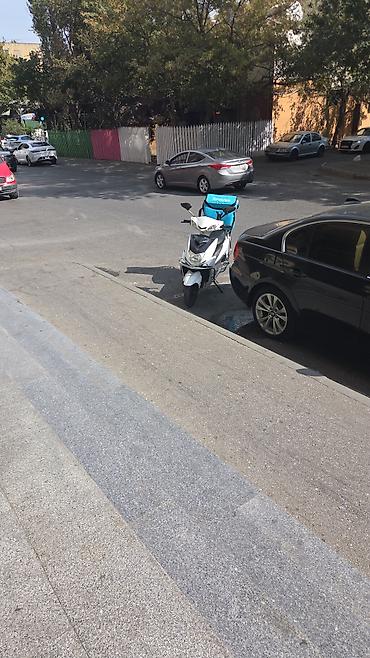 Elektrik skuter – çatdırılma üçün tam təchizatlı AŞAGİ YERİ VAR -