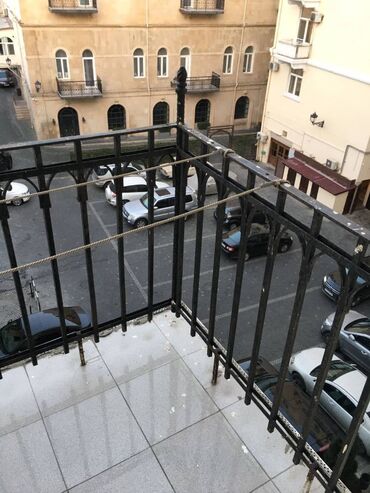 Uzunmüddətli kirayə mənzillər: Sahil metrosunun yaxınlığında 5 mertebeli binanın 4-cü mərtəbəsində — 2